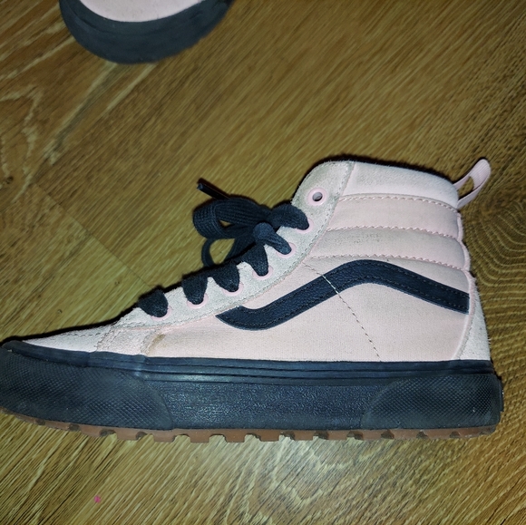 Girls vans sk8-hi mte-1 light pink sz 2 - Picture 1 of 6
